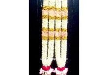 Order fresh flower wedding garland online now. We ship all over India. we are Indias largest fresh flowers wedding garland Designers