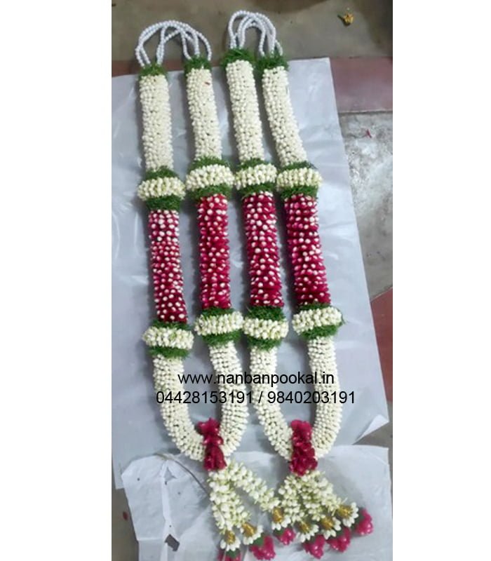 DG055 - Red Rose Petals with Nandiyavattai Flower Garland – 1 Pair ...